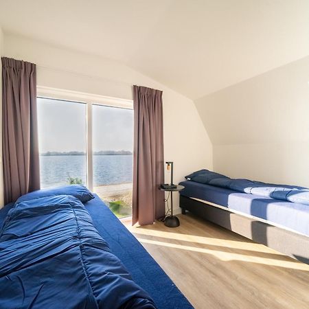 EuroParcs De Kraaijenbergse Plassen Linden Zimmer foto