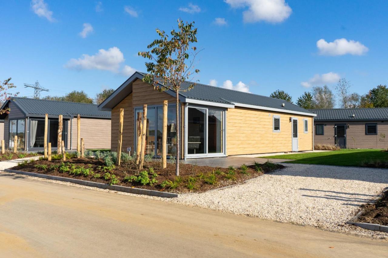 EuroParcs De Kraaijenbergse Plassen Linden Zimmer foto