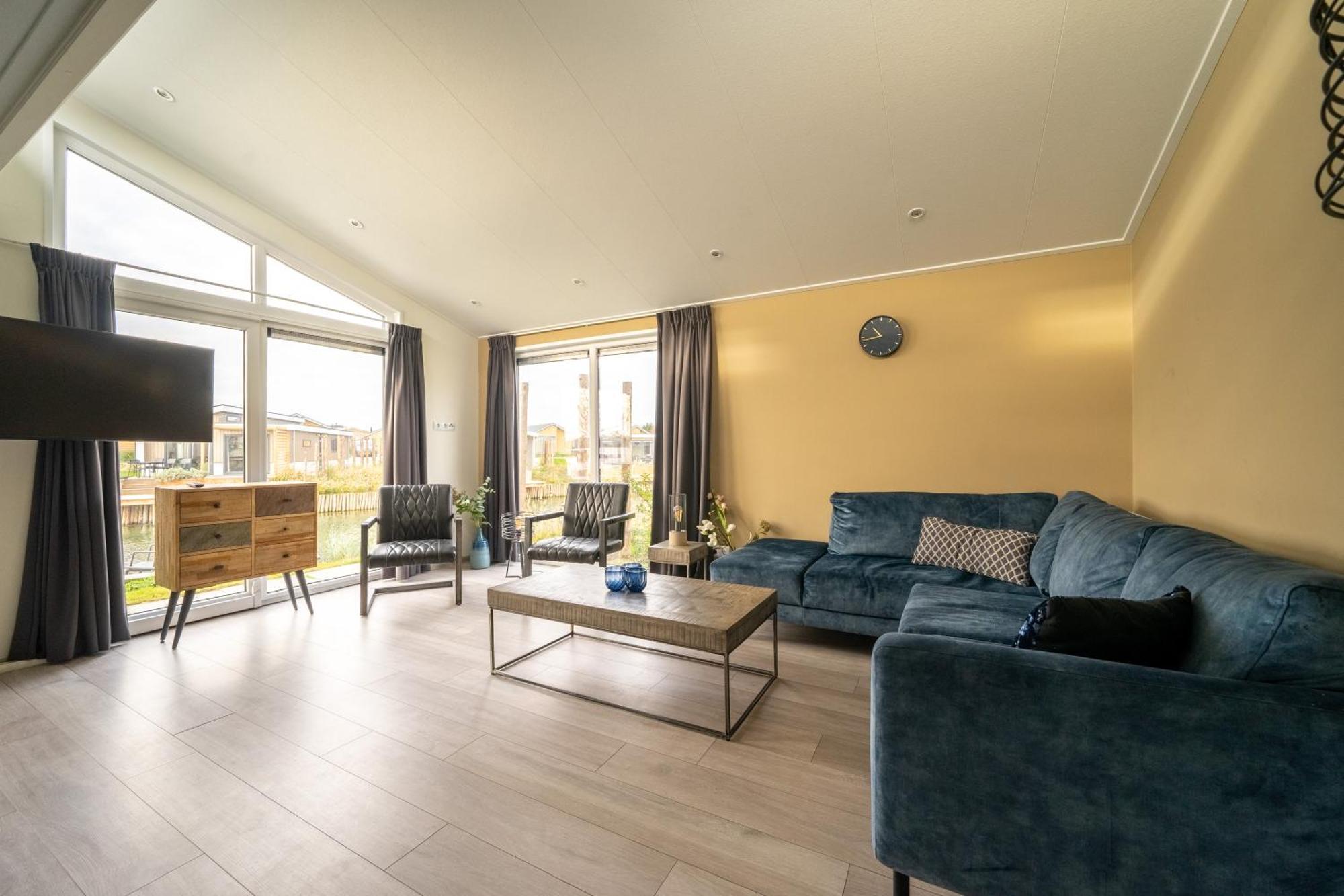 EuroParcs De Kraaijenbergse Plassen Linden Zimmer foto