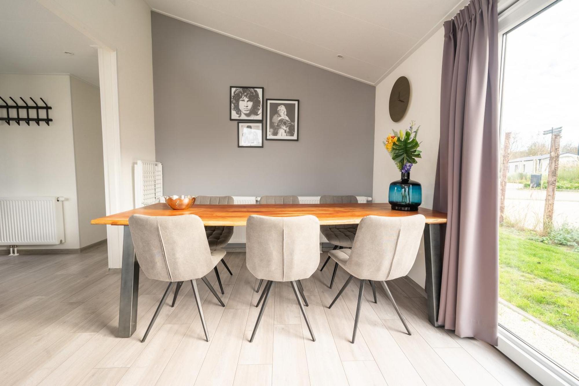 EuroParcs De Kraaijenbergse Plassen Linden Zimmer foto